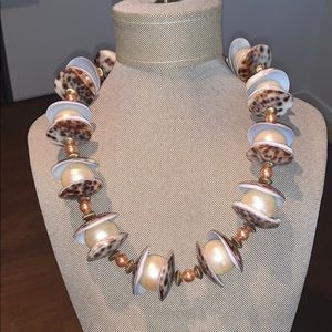 Seashell and pearl, bulky necklace